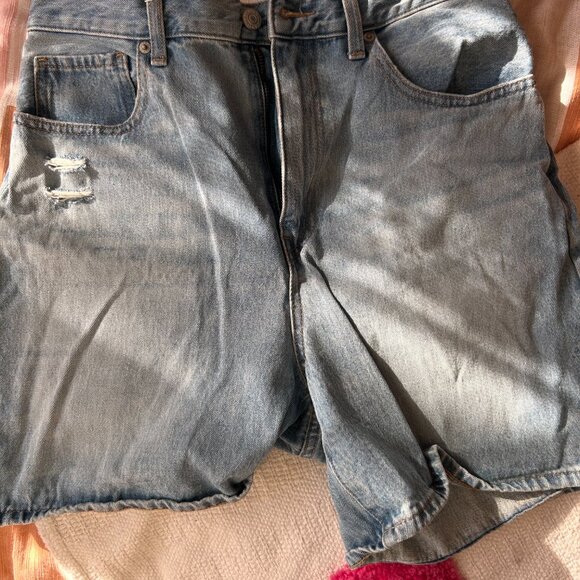 UNIQLO Jeans short en denim bleu / UNIQLO blue denim jean shorts - Picture 3 of 3